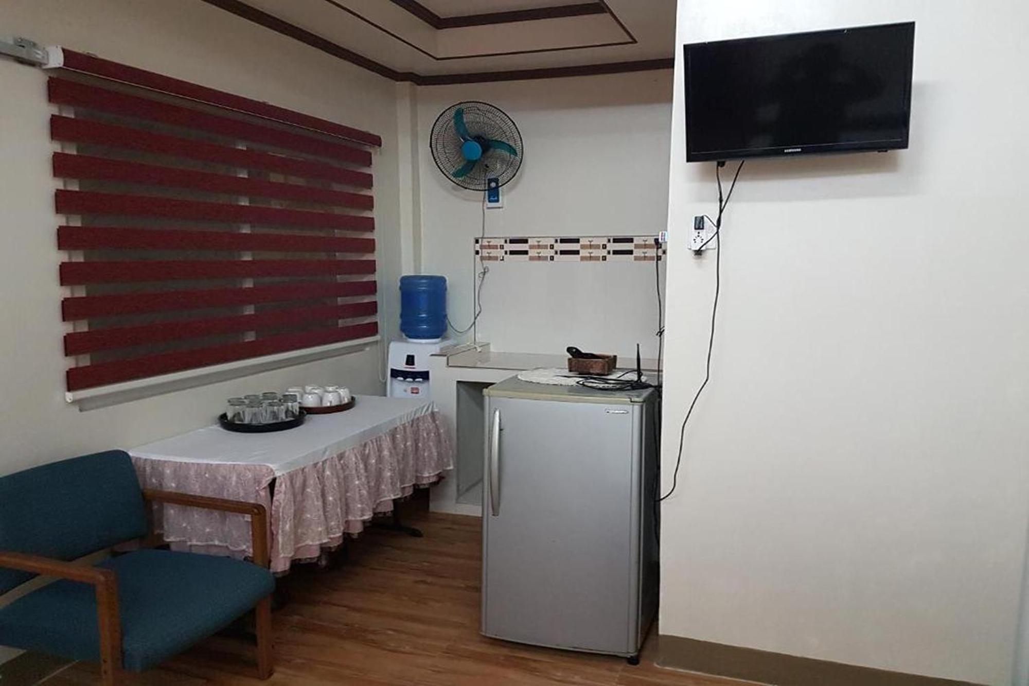 Fnt Transient House Near Hundred Islands Hotel Alaminos Exterior photo