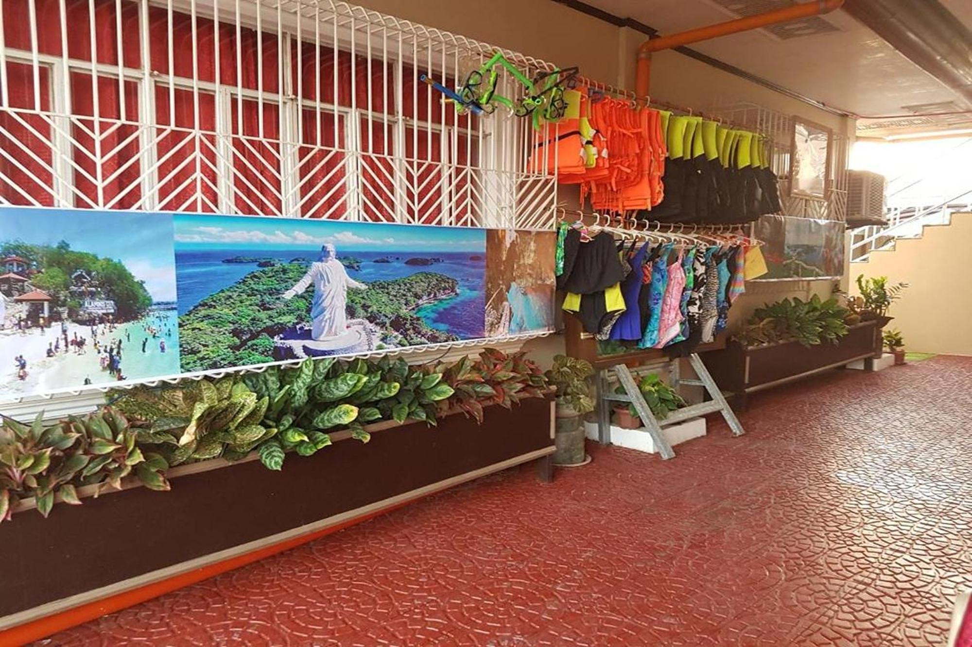Fnt Transient House Near Hundred Islands Hotel Alaminos Exterior photo